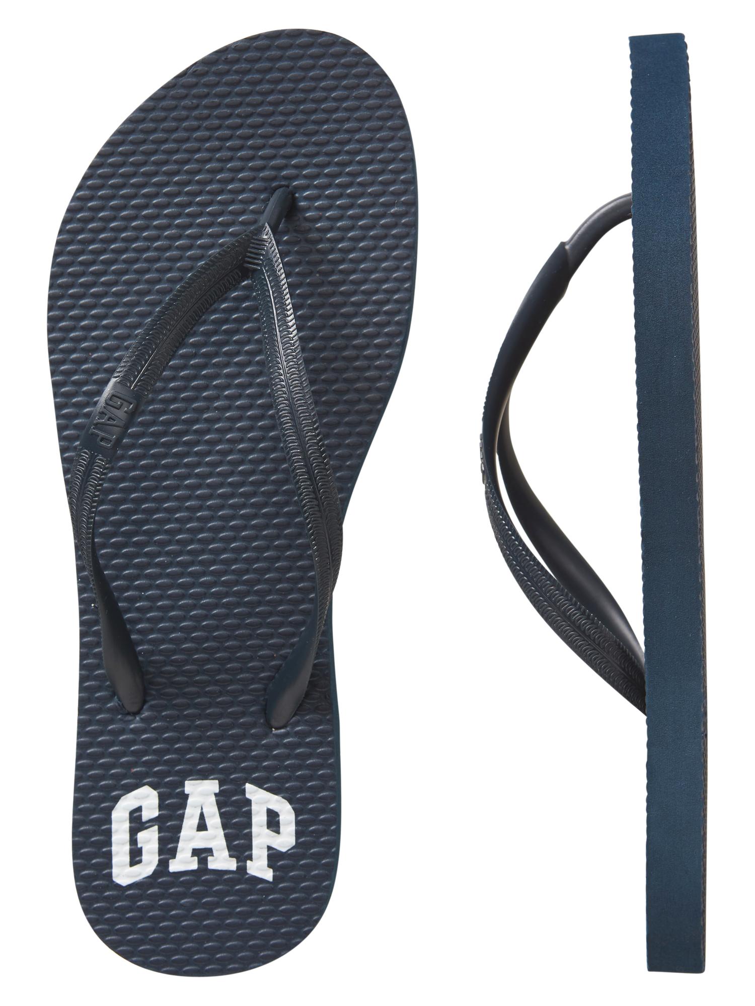 gap flip flop