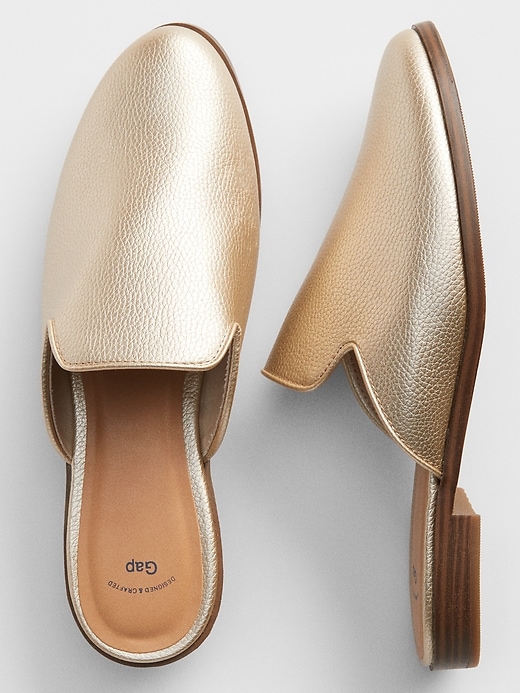 Gap top factory mules