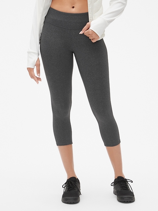 gap fit capris