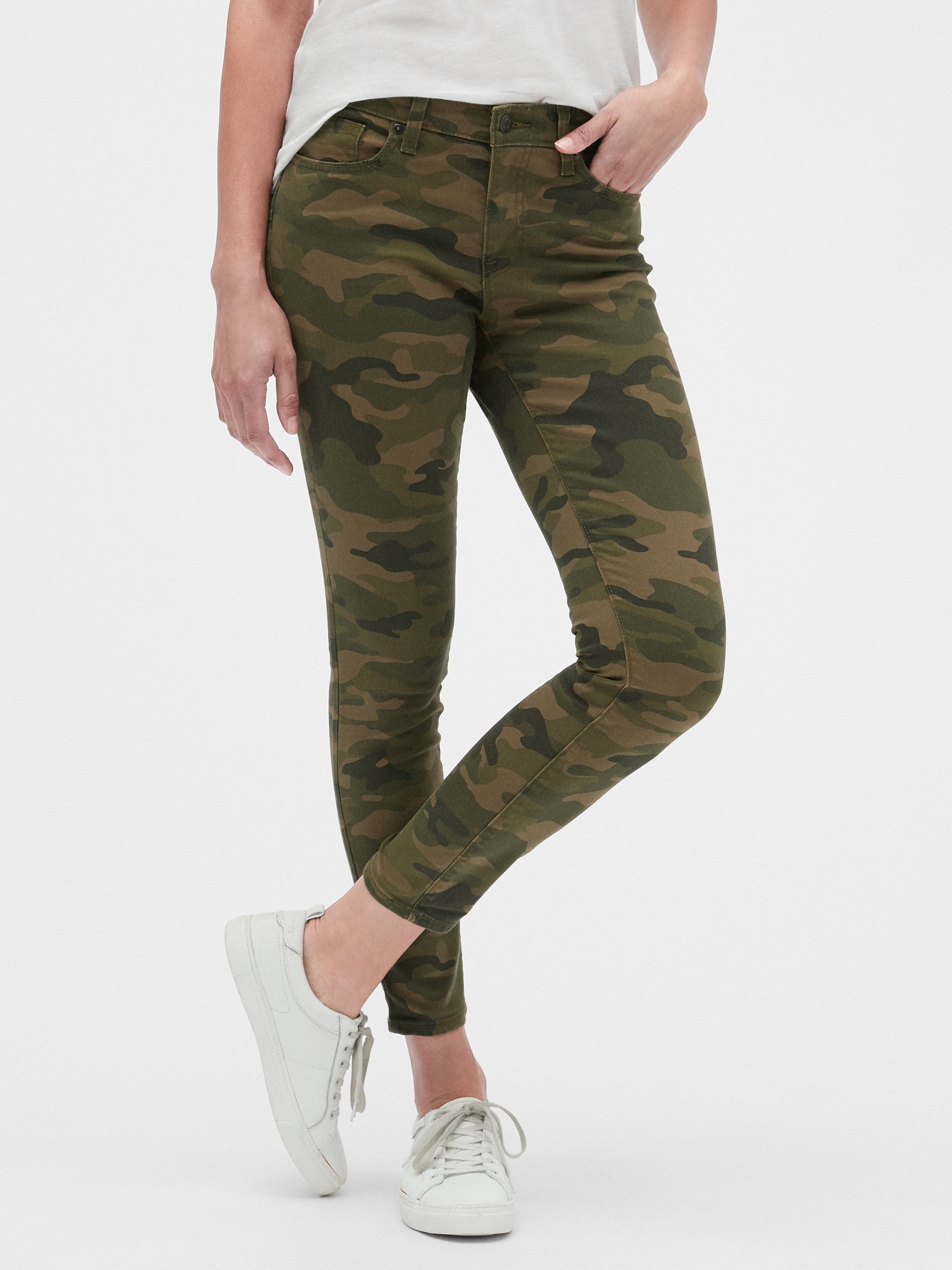 gap camouflage jeans