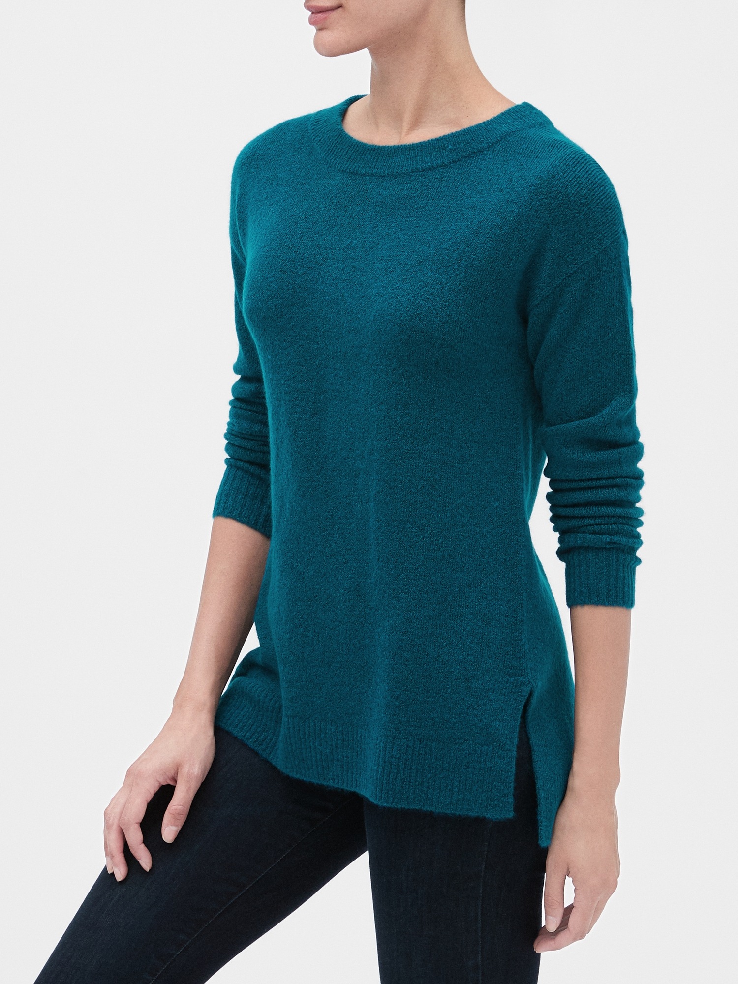 gap crewneck pullover sweater