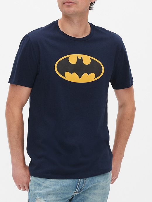 Image number 1 showing, DC&#153 Batman Graphic T-Shirt