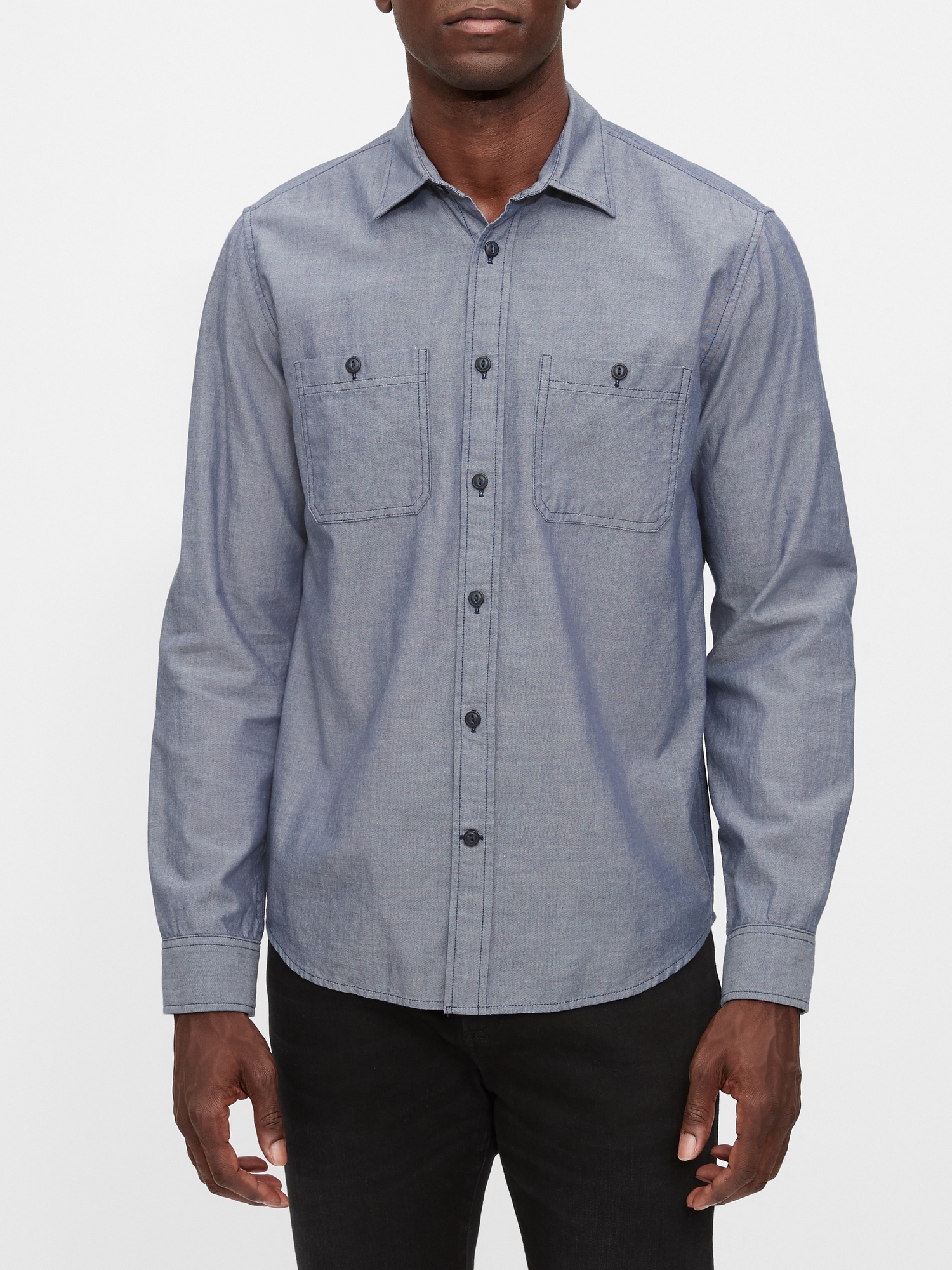 Chambray Shirt in Untucked Fit