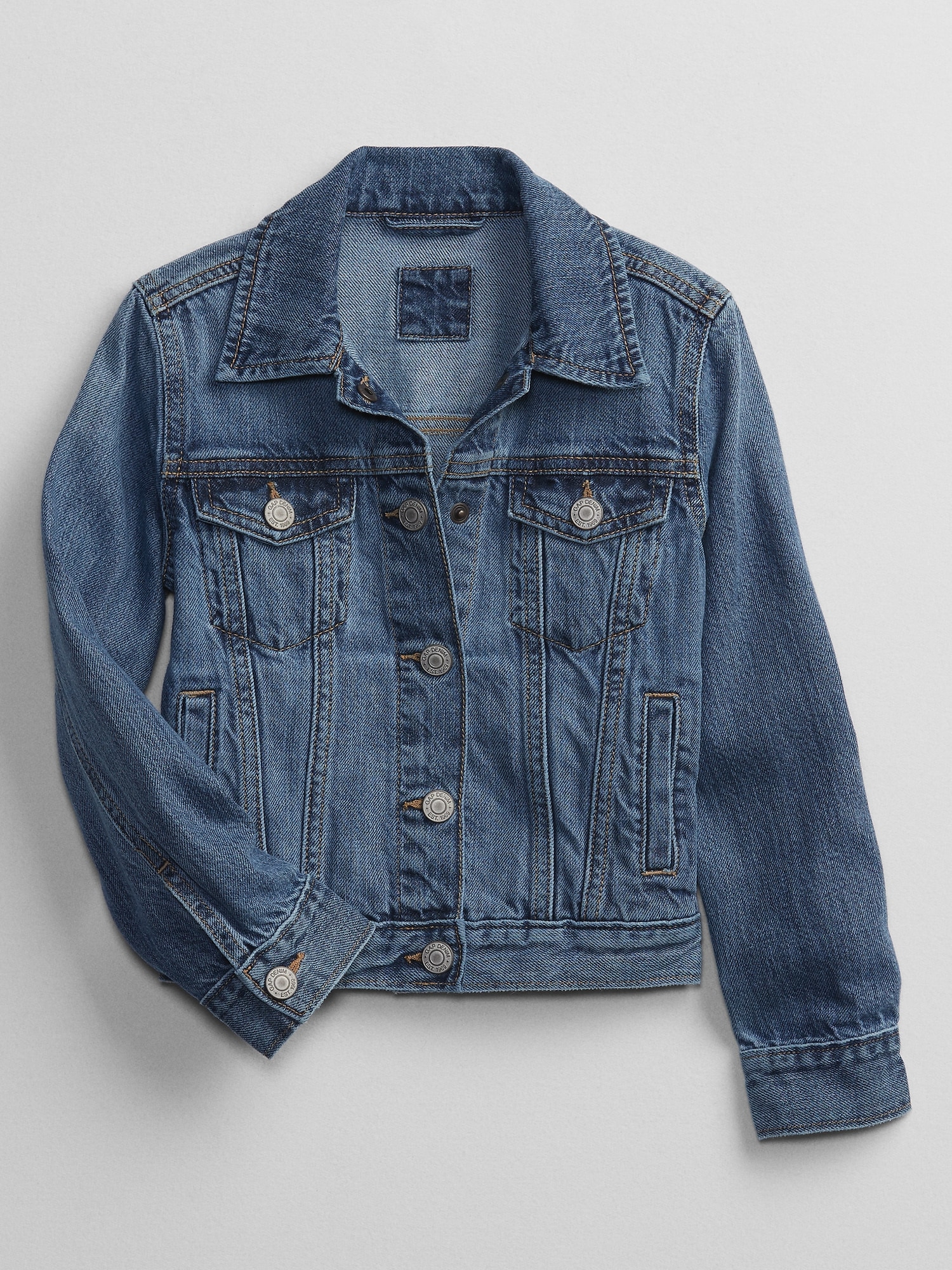 Using Patches and Pins To Spice Up Your Jean Jacket - Society19