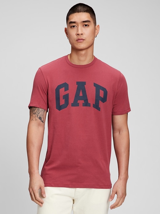 gap red tee