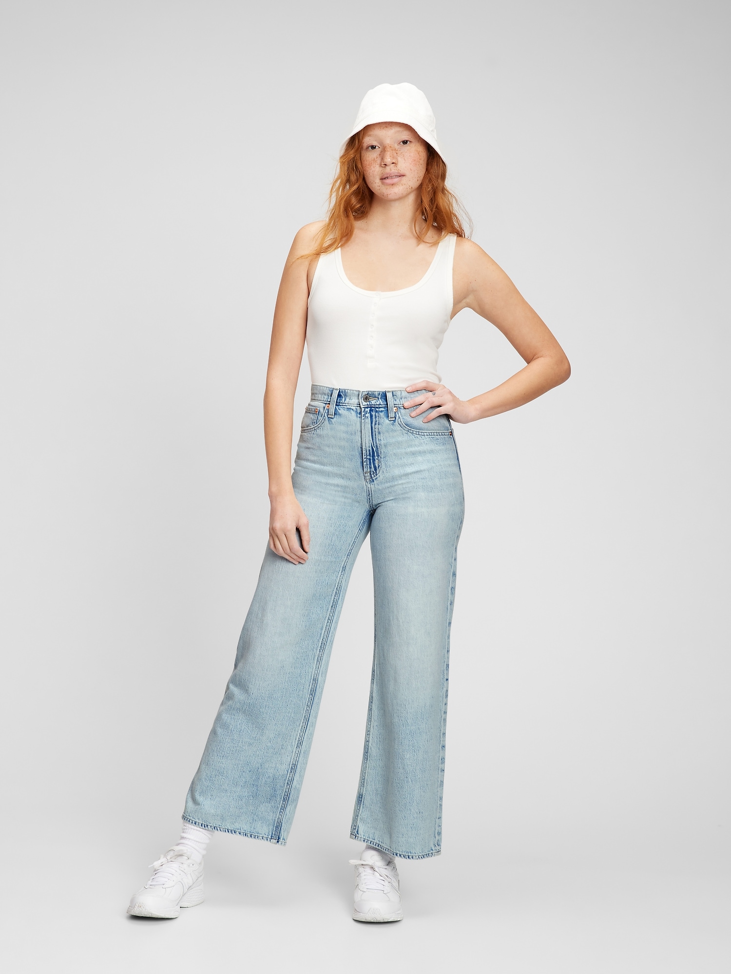 High Rise Wide-Leg Pull-On Jeans