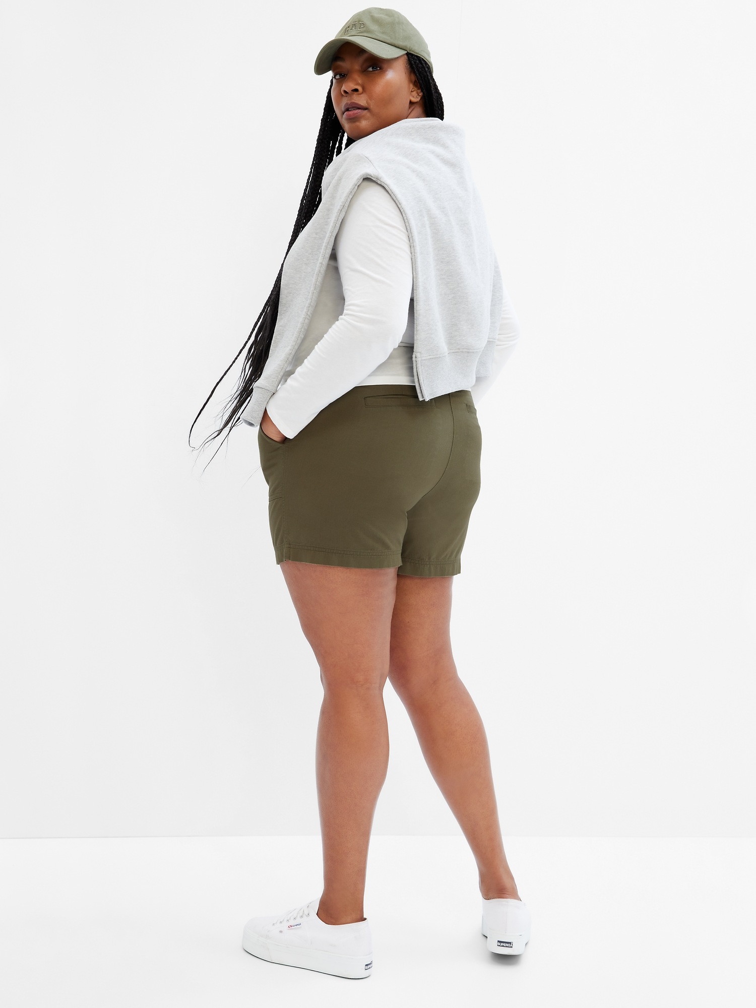 gap girlfriend khaki shorts