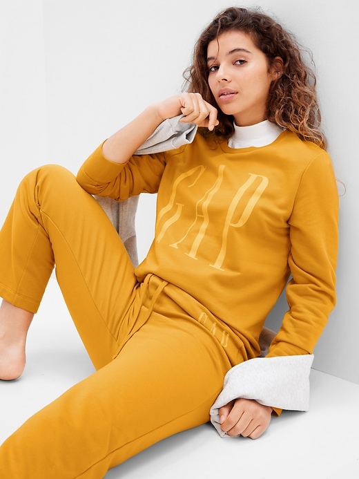 Gap yellow sweatshirt online