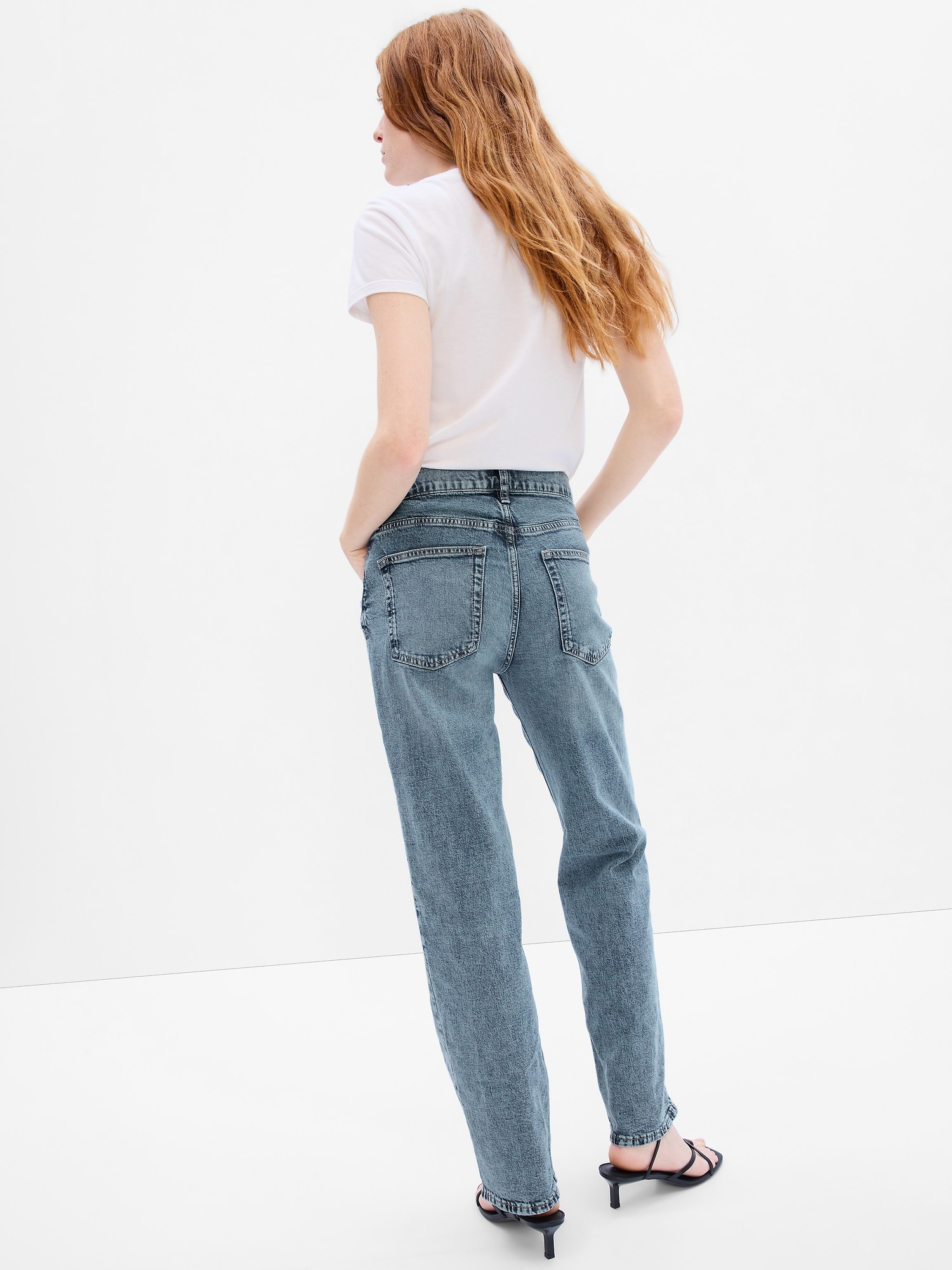 Image 2 of RELAX FIT MID-RISE JEANS from Zara  Jeans woman zara, Mid rise  jeans, Women jeans