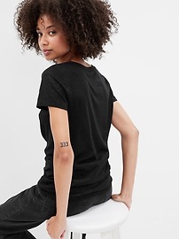 Favorite Crewneck T-Shirt | Gap Factory