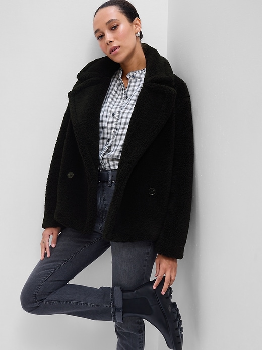 Sherpa hotsell black coat