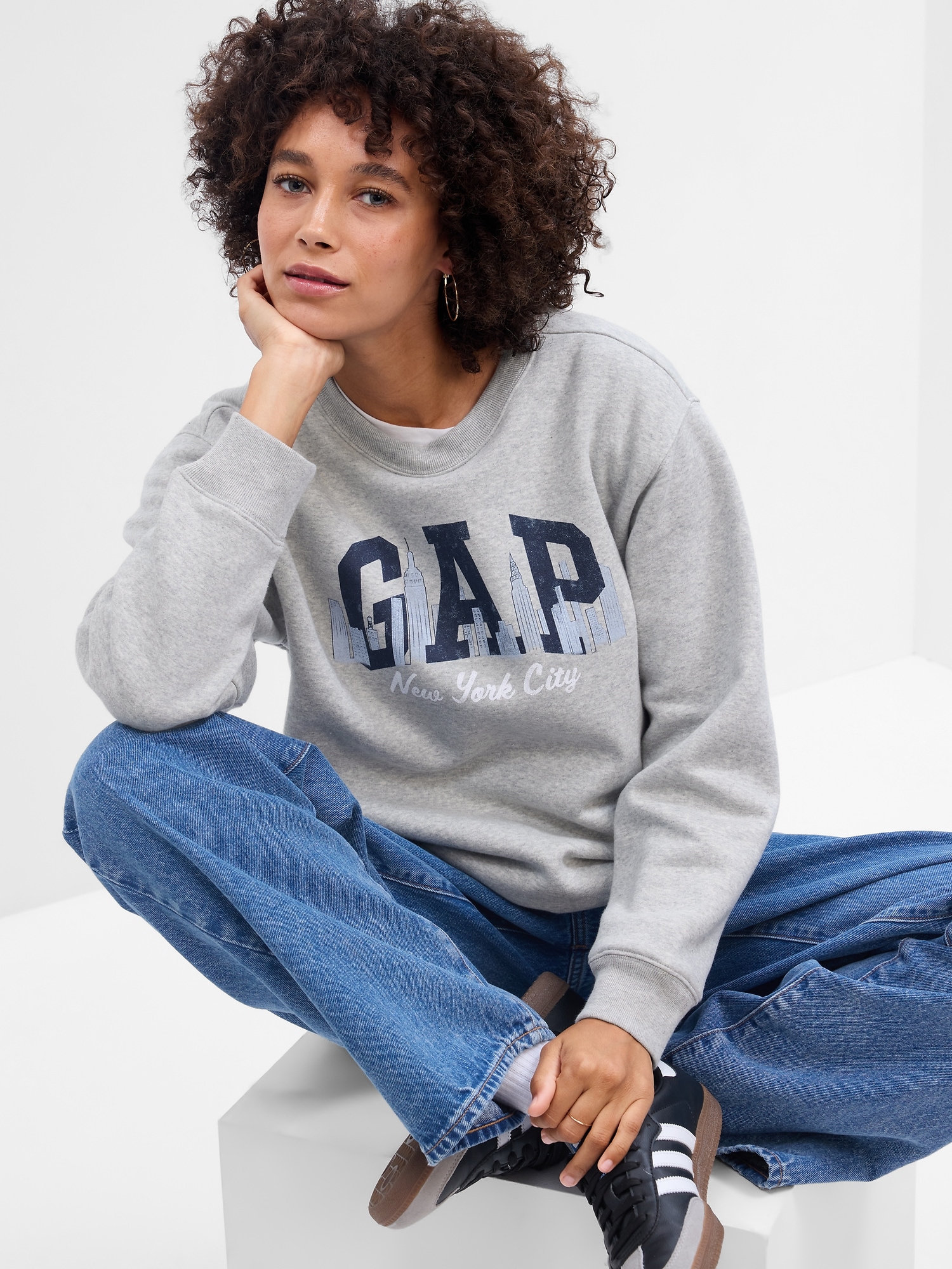 Gap Factory Women's Relaxed Gap Logo Graphic Sweatshirt NYC Spring Graphic Size XXL