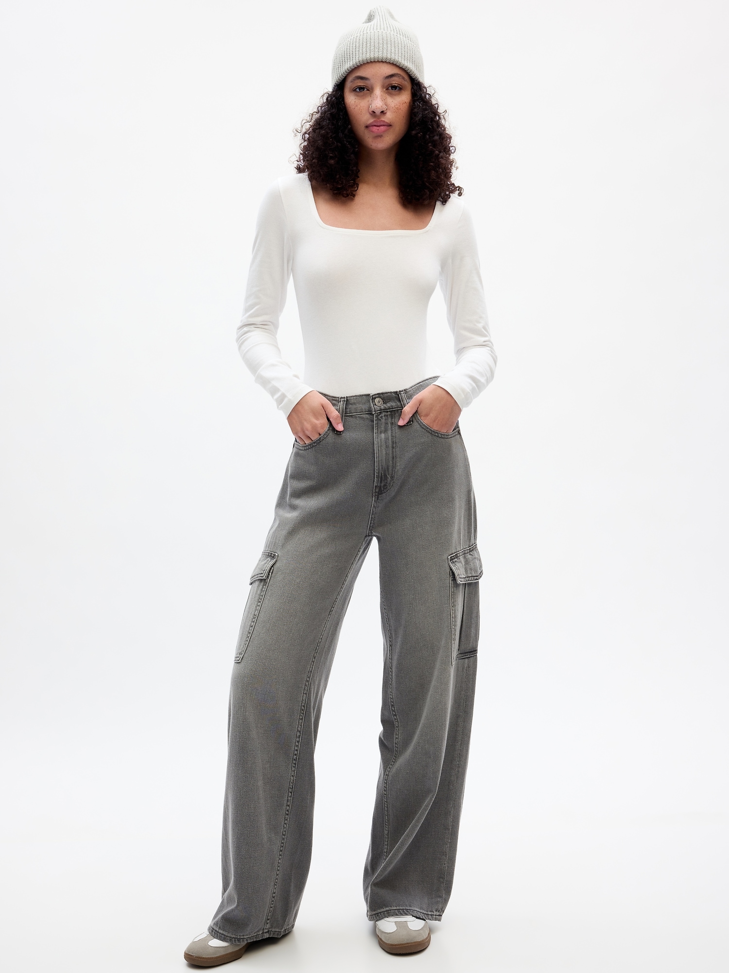 High Rise Wide-Leg Cargo Jeans