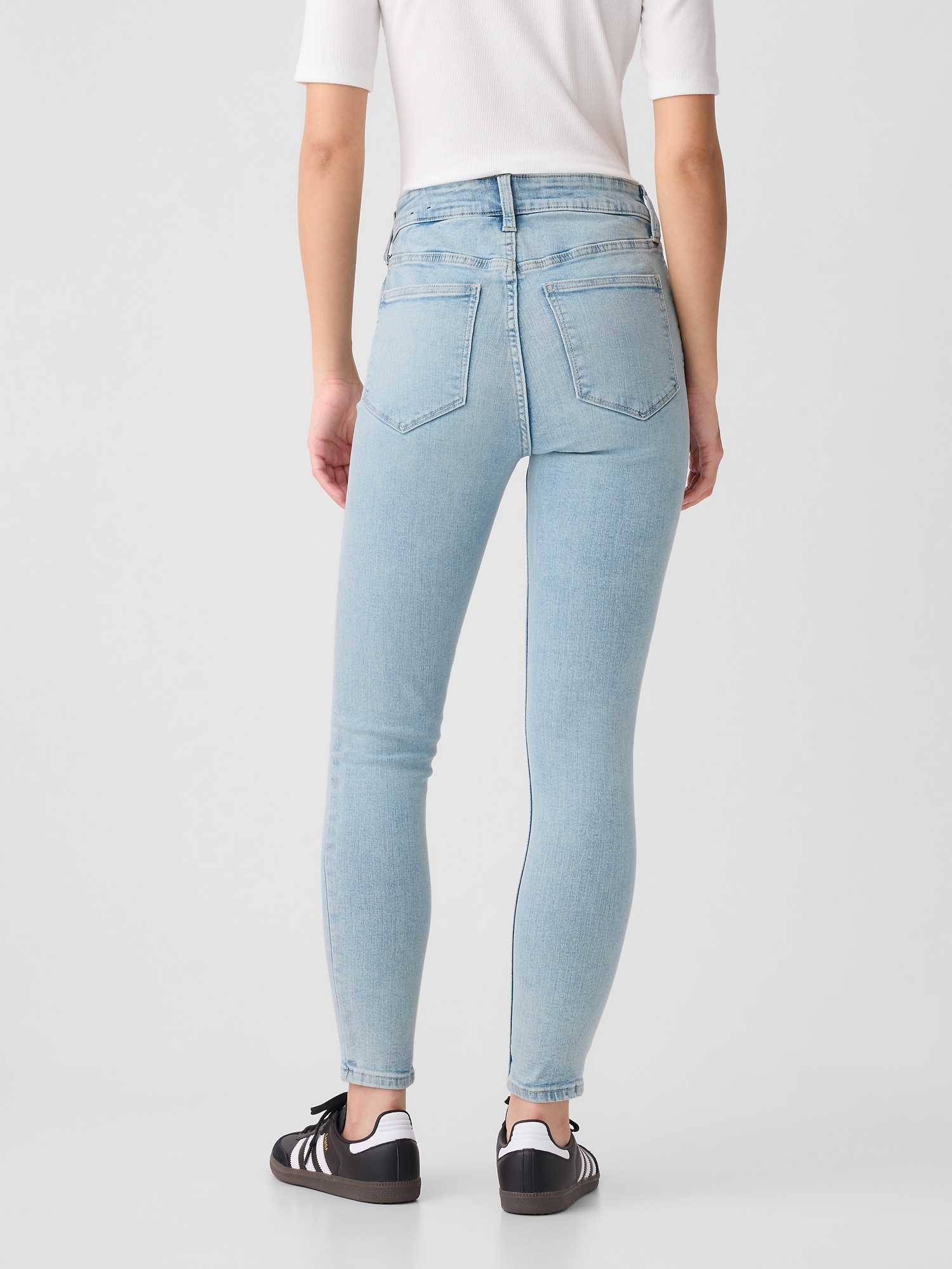 Buy Gap High Waisted Universal Legging Jeans from the Gap online shop