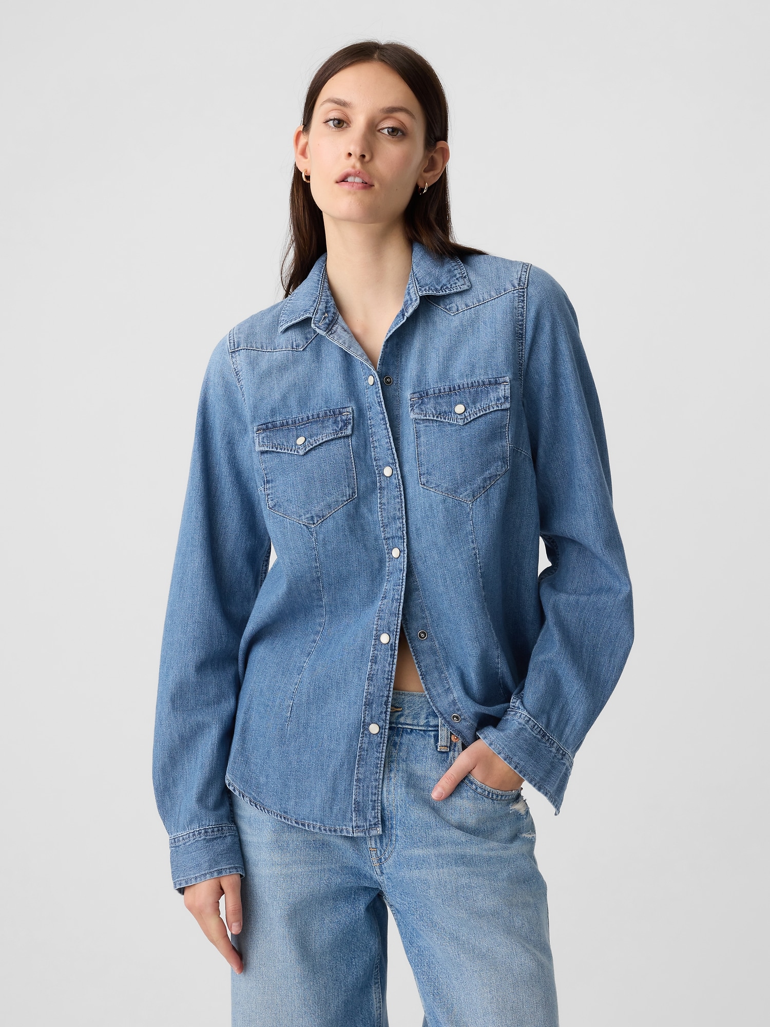 Women's Casual Button Down Denim Shirt Long Sleeve Boyfriend Oversized Jean  Jacket with Pockets at Amazon Women's Coats Shop
