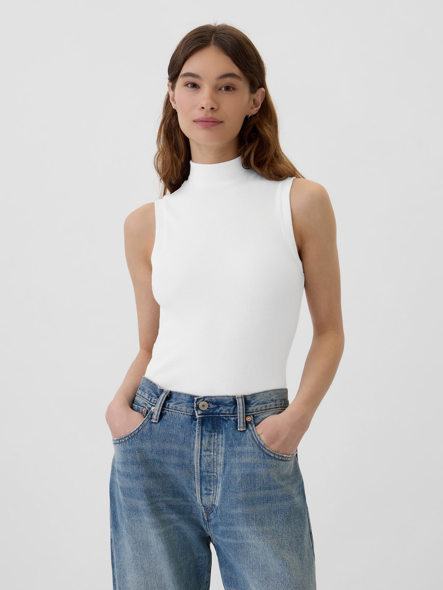 Ribbed Sleeveless Mockneck T-Shirt