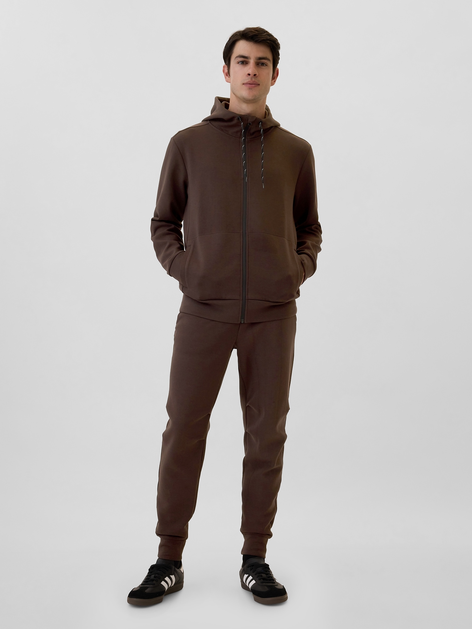 GapFit Performance Joggers - Brown