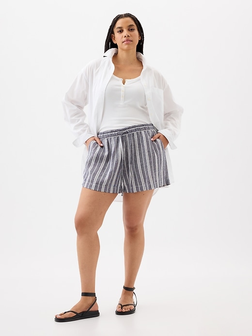 Image number 5 showing, 4" Mid Rise Stripe Linen-Blend Shorts