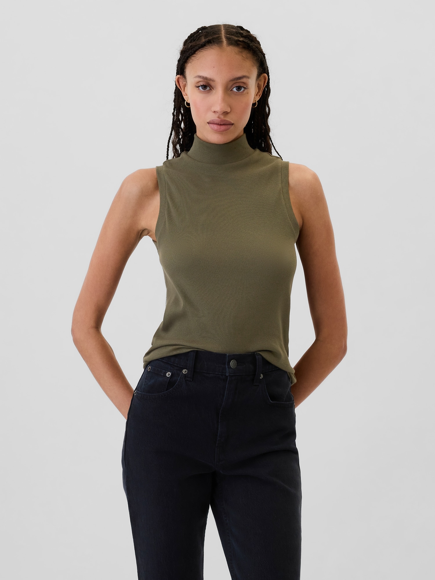 Ribbed Sleeveless Mockneck T-Shirt