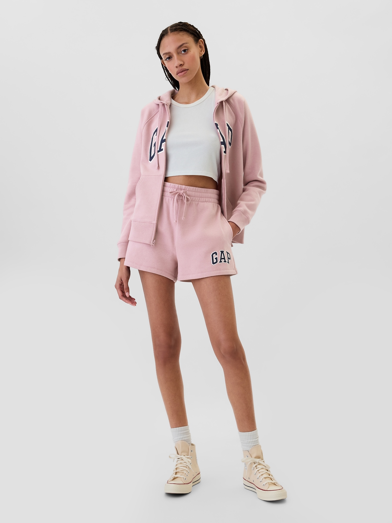 Gap Logo Shorts - Pink