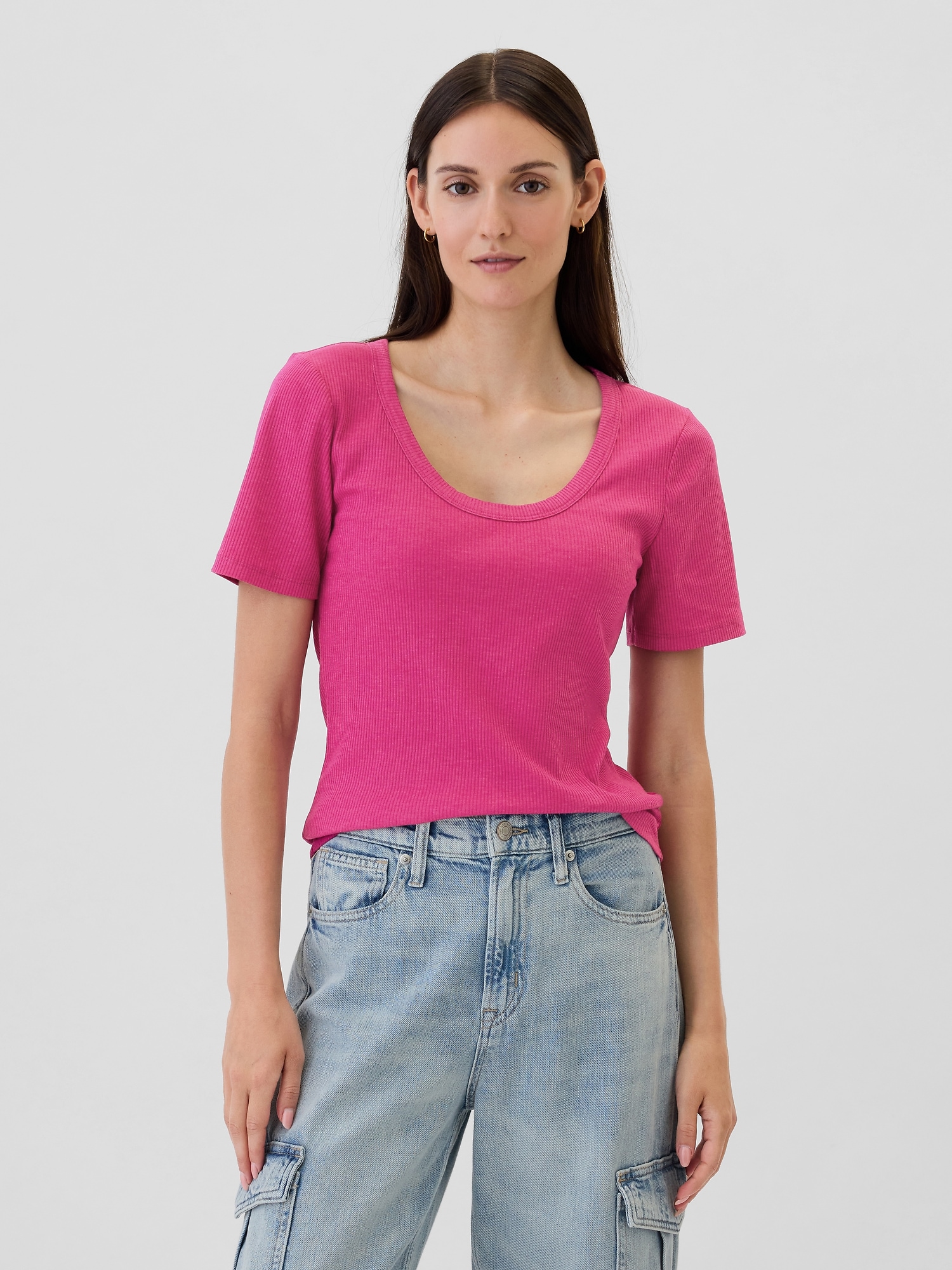 Ribbed Scoopneck T-Shirt