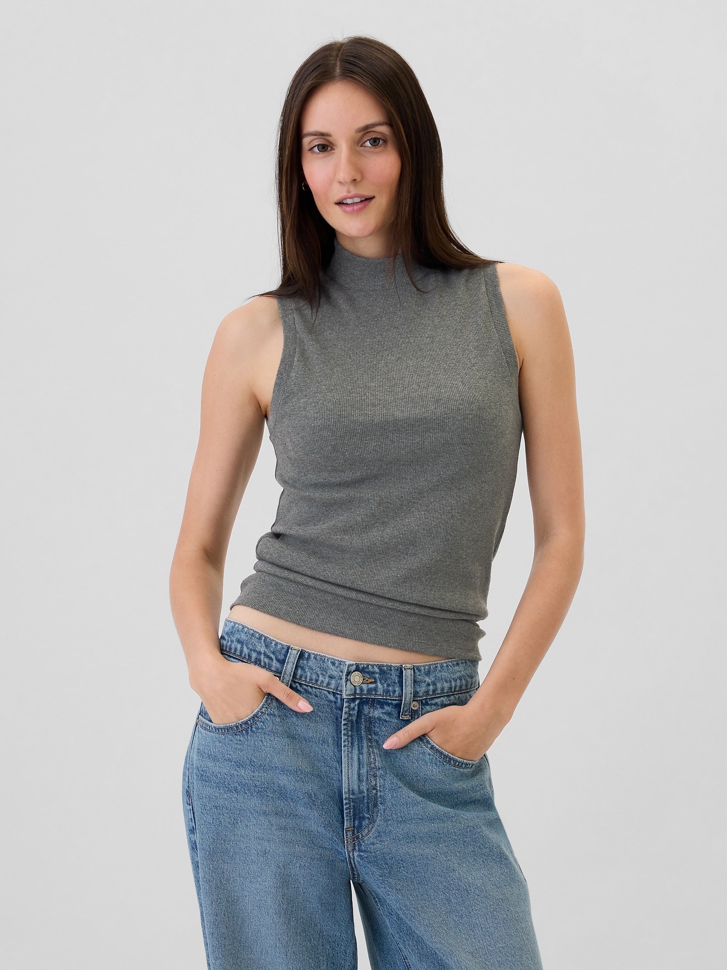 Ribbed Sleeveless Mockneck T-Shirt