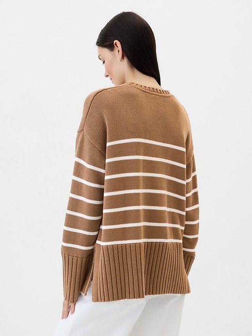 Image number 2 showing, Oversized 24/7 Split-Hem Crewneck Sweater