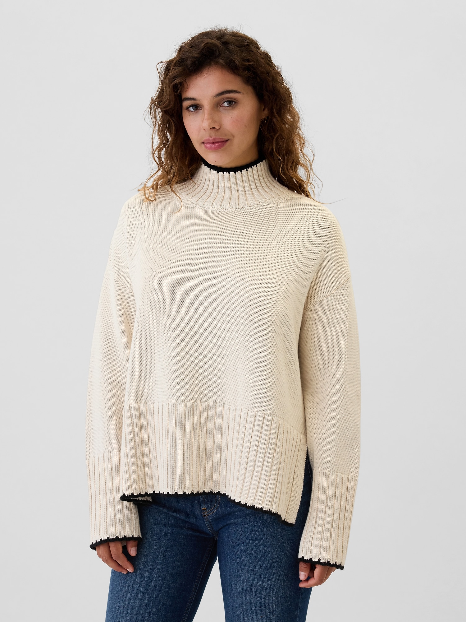 Oversized 24/7 Split-Hem Mockneck Sweater