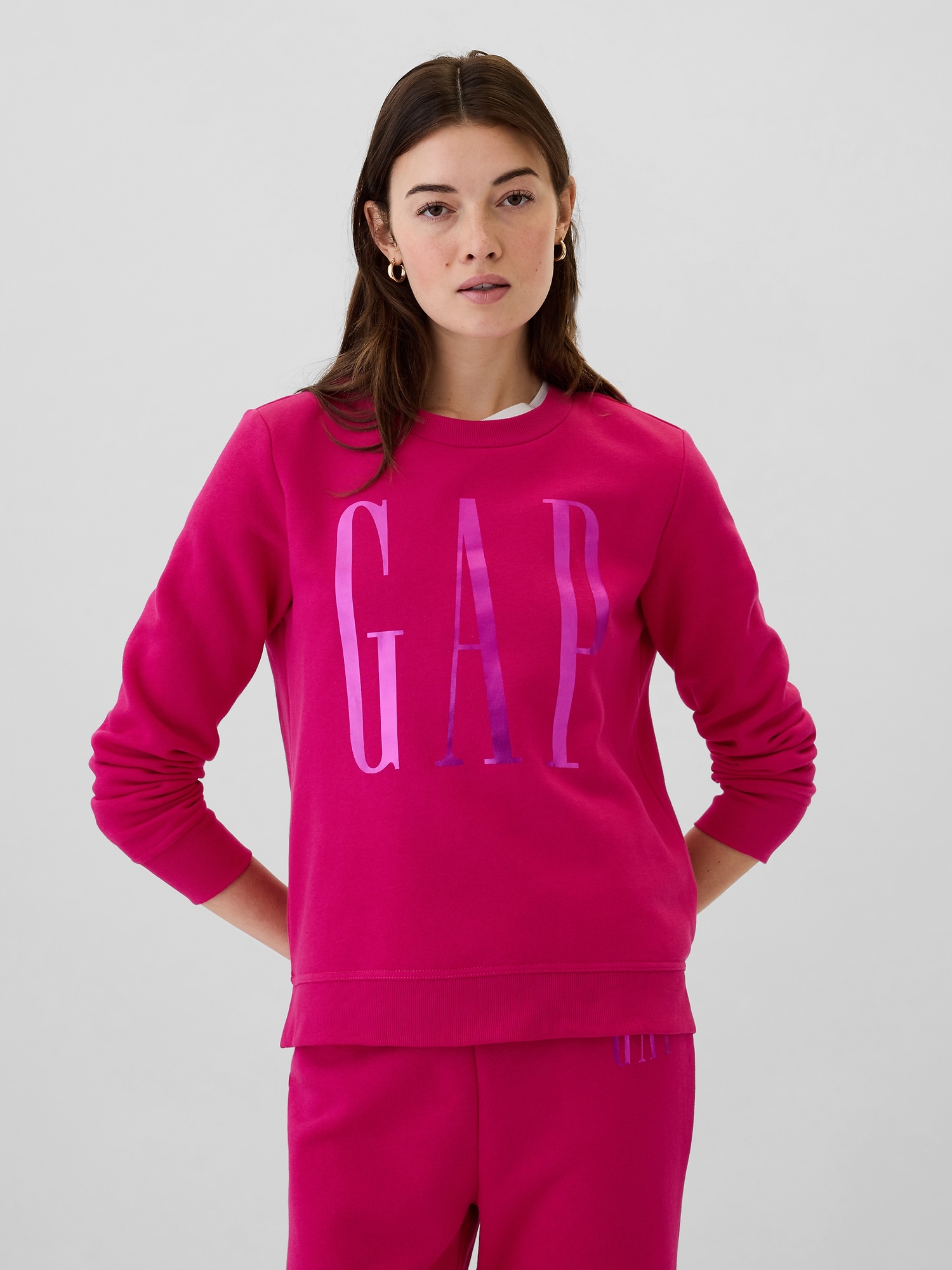 Relaxed Gap Logo Sweatshirt