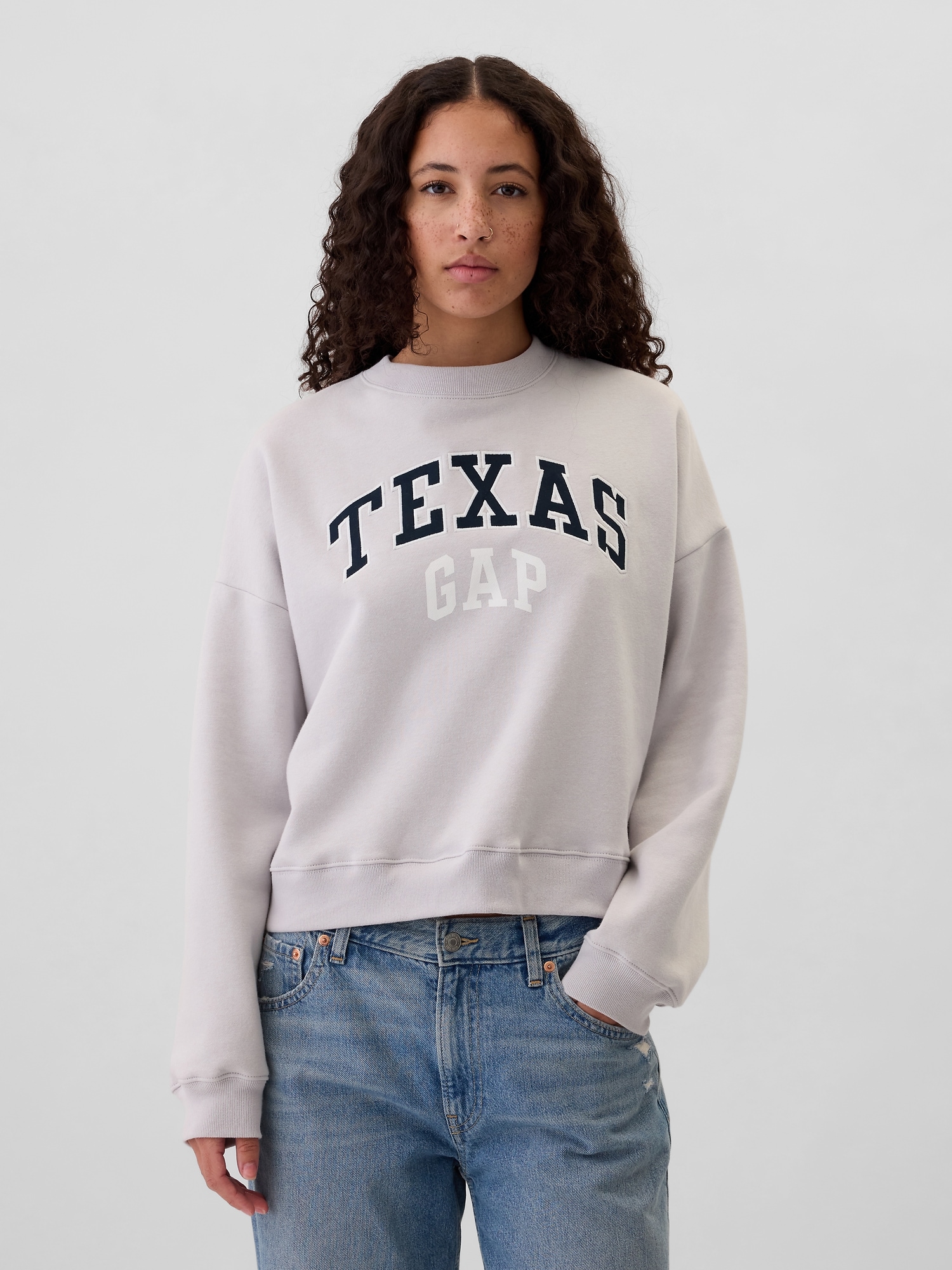 Gap oversize sweatshirt sale