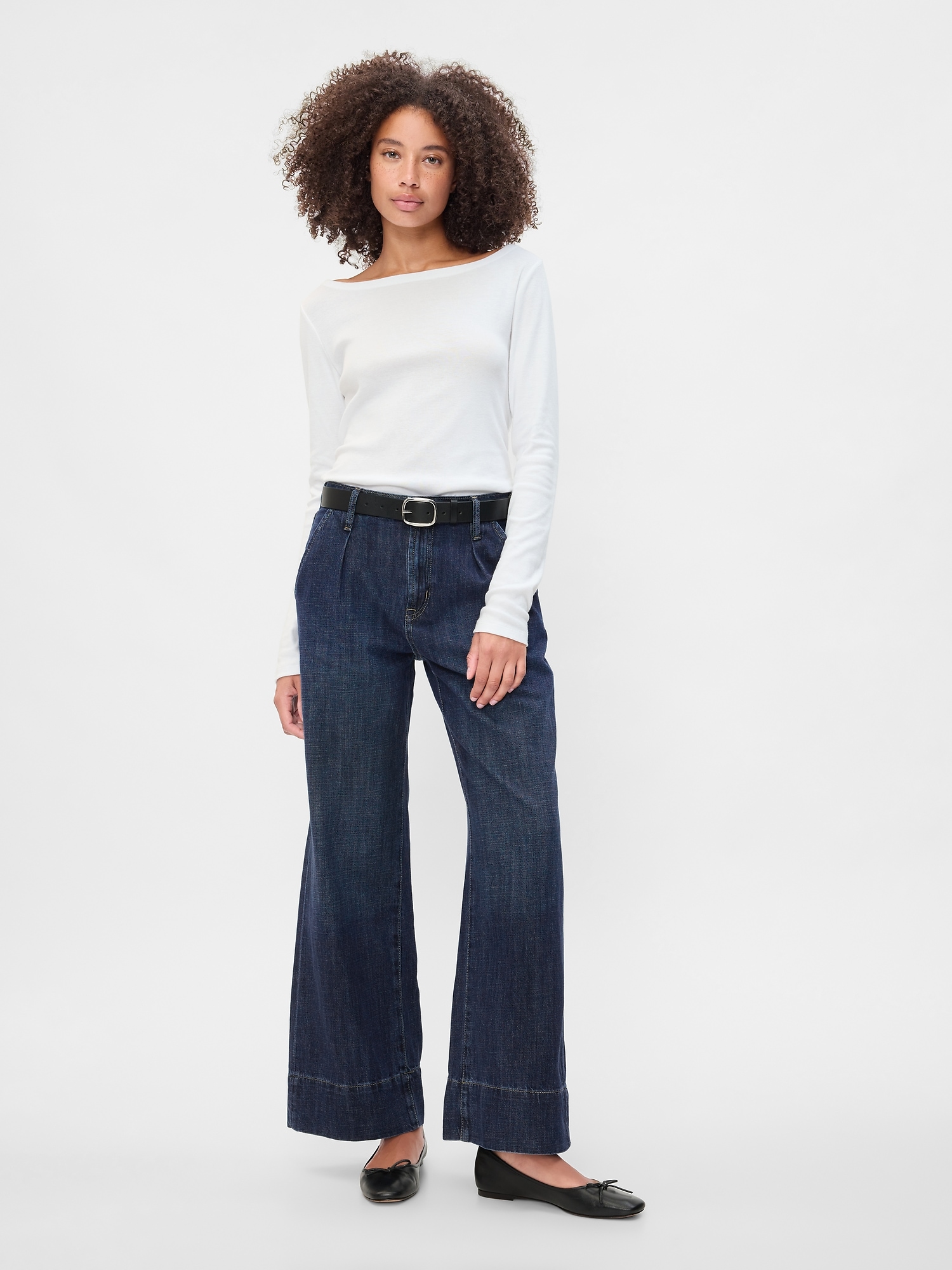 High Rise Pleated Wide-Leg Jeans