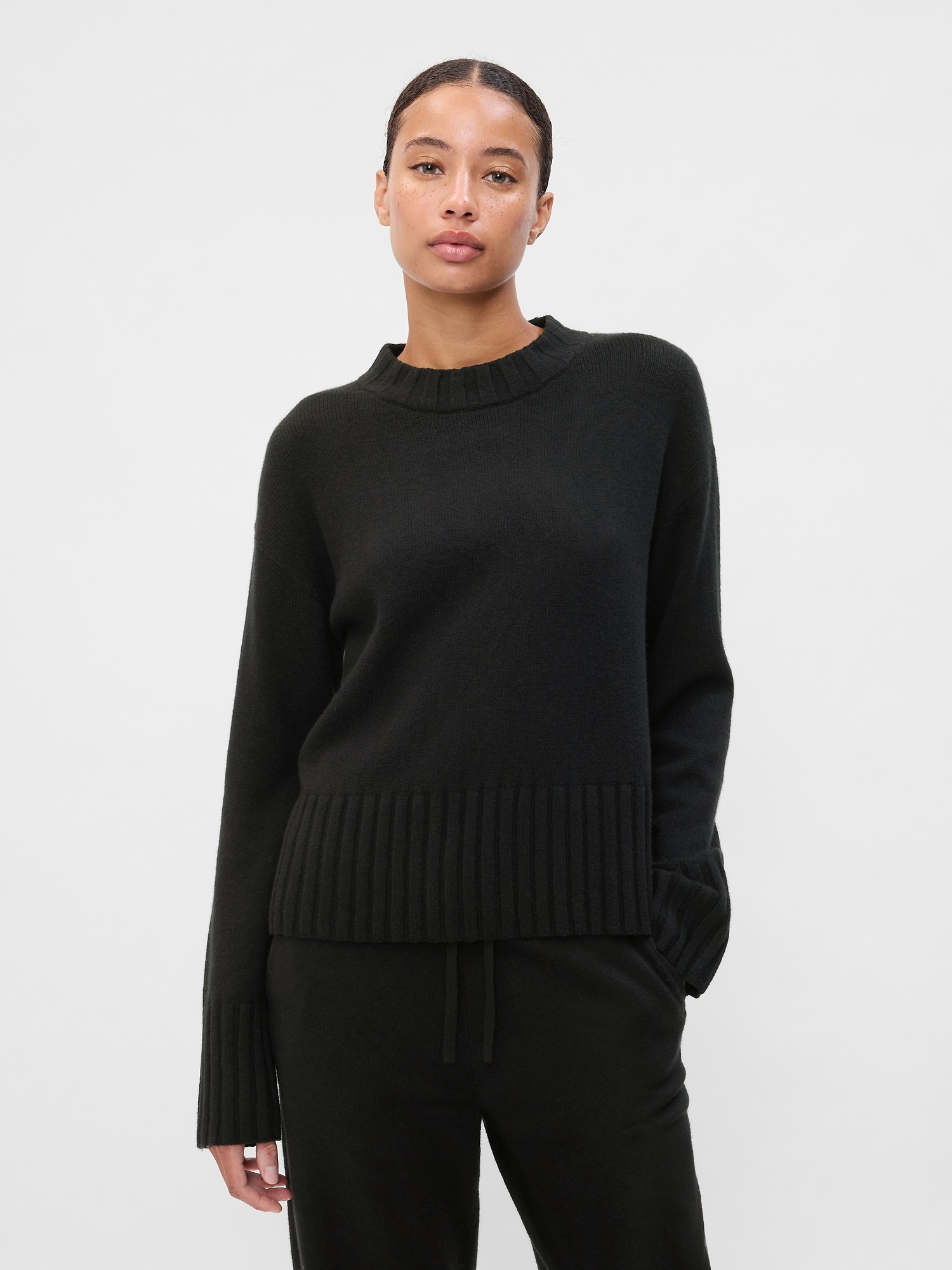 CashSoft Relaxed Crewneck Sweater