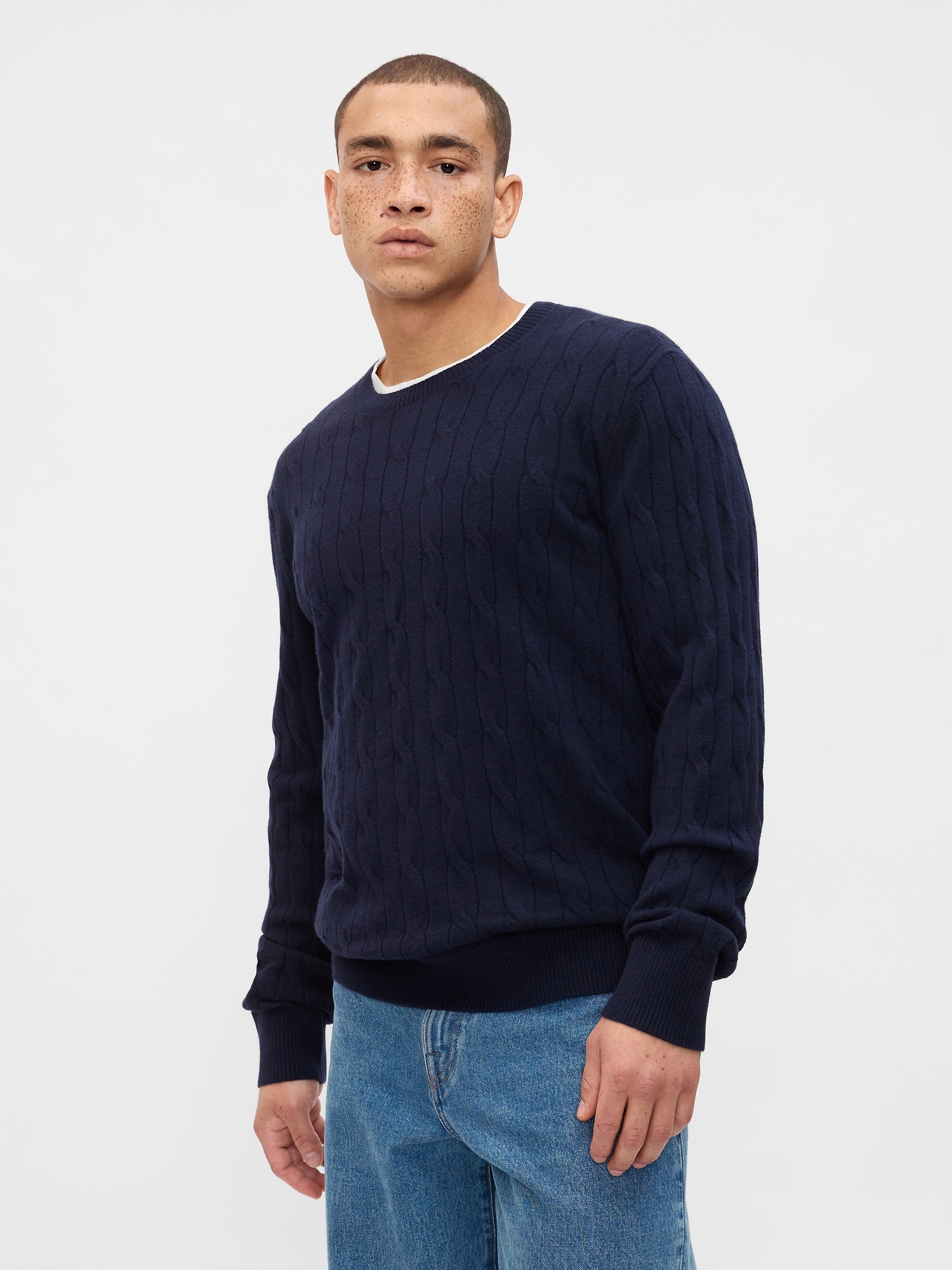 CashSoft Cable-Knit Crewneck Sweater