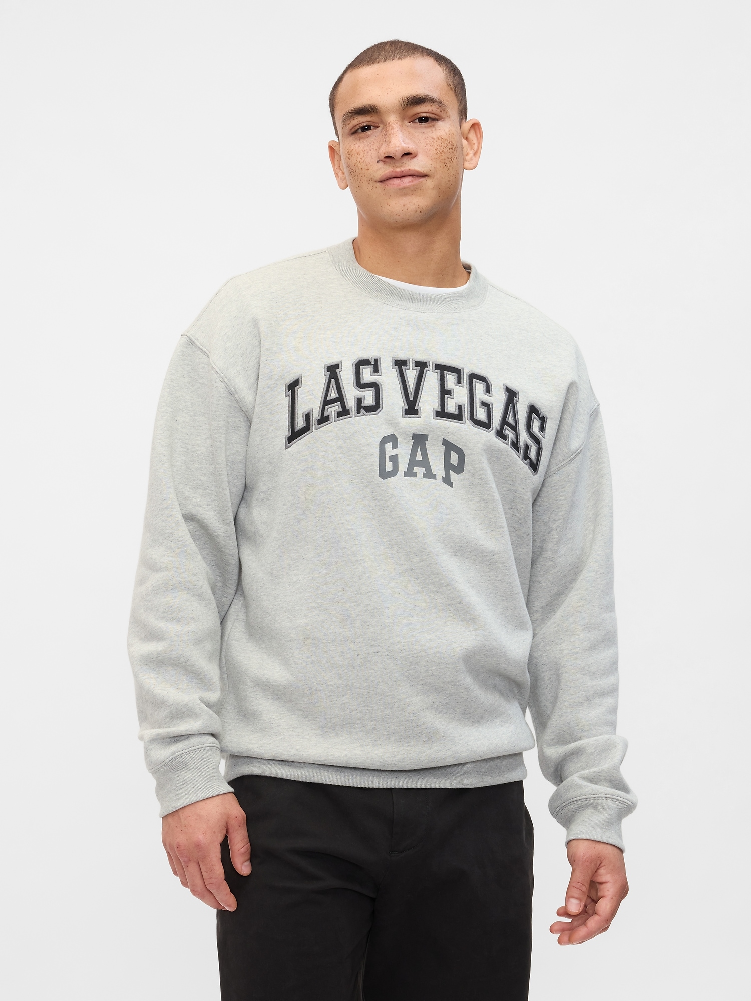 Relaxed Gap Logo Graphic Sweatshirt