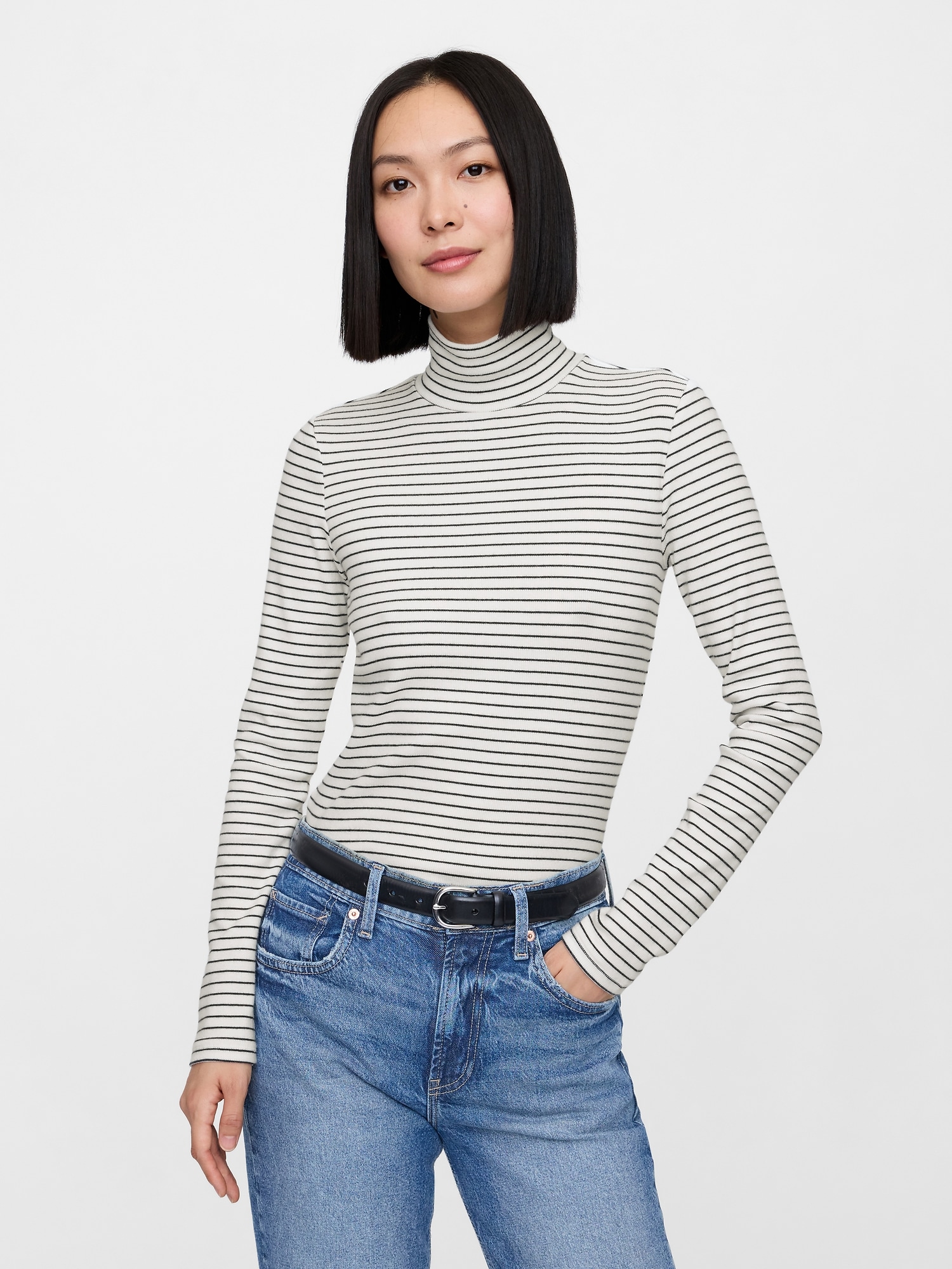 Ribbed Stripe Mockneck T-Shirt