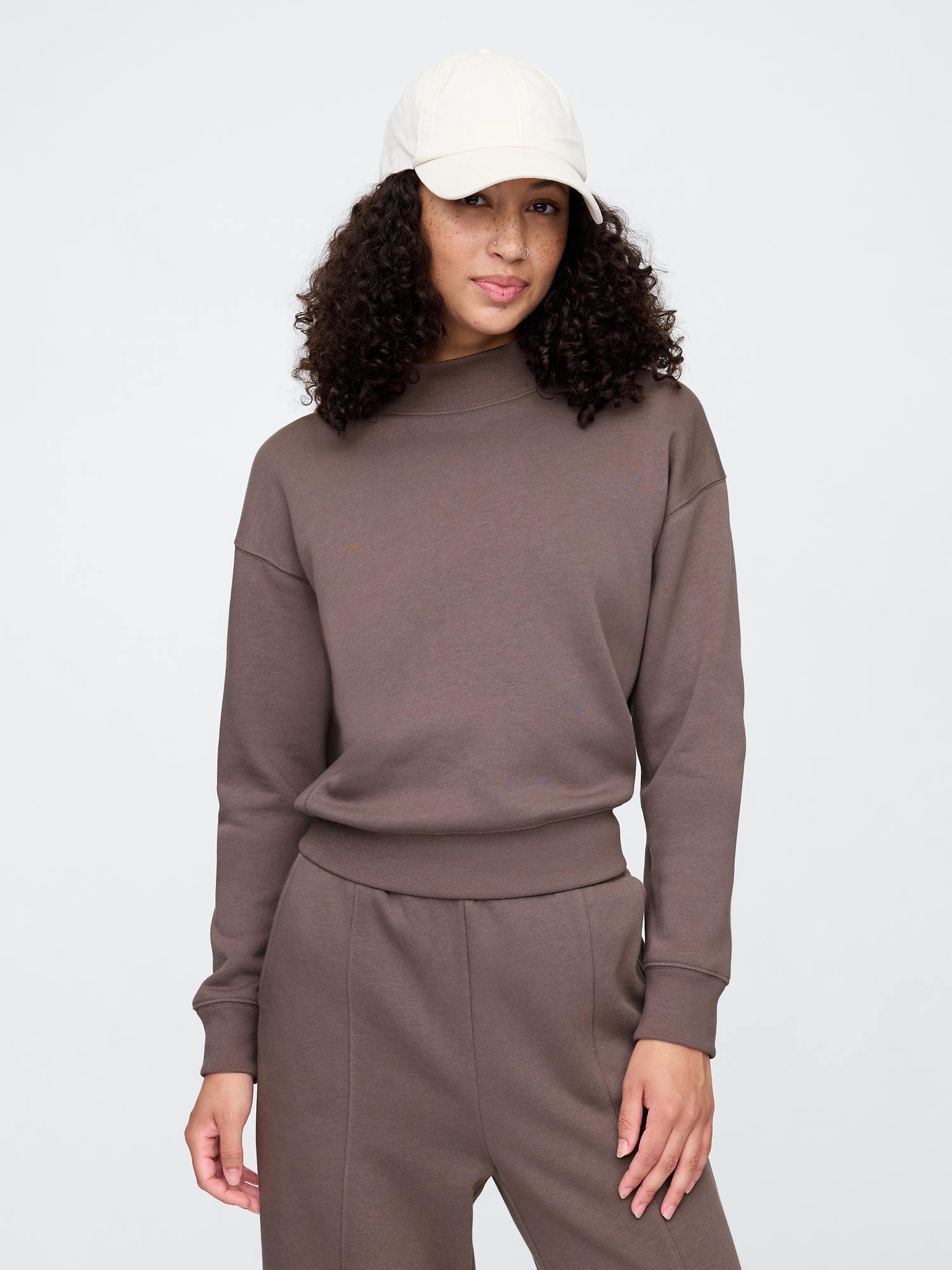 Relaxed Mockneck Sweatshirt