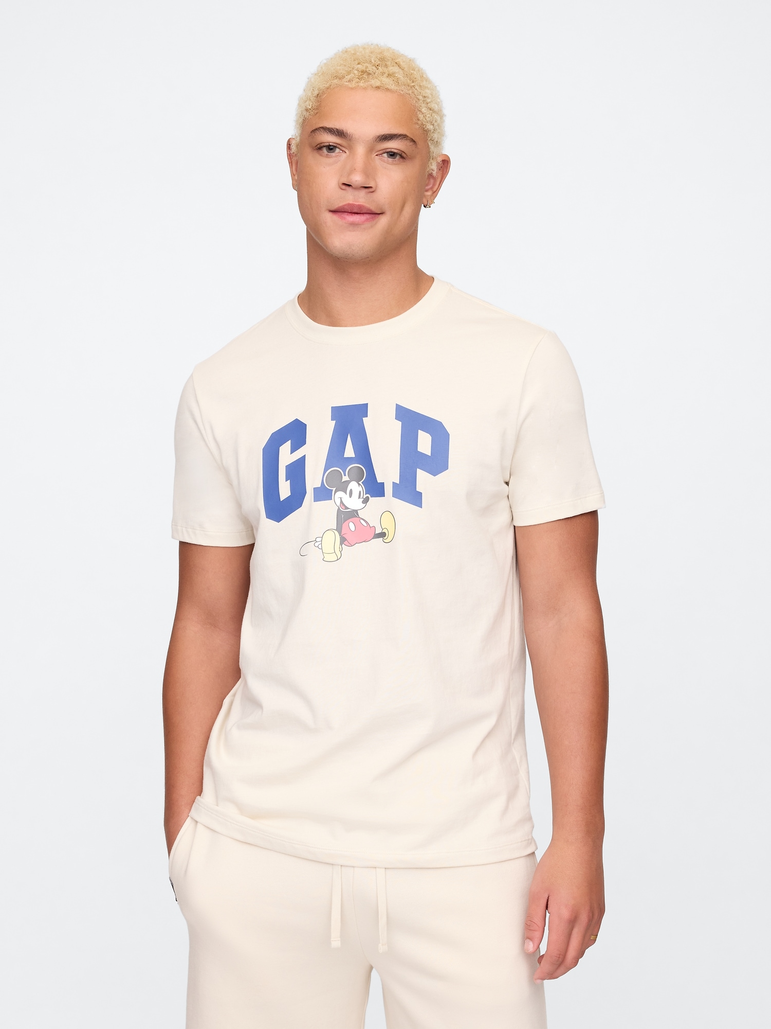 Gap × Disney Everyday Soft Graphic T-Shirt