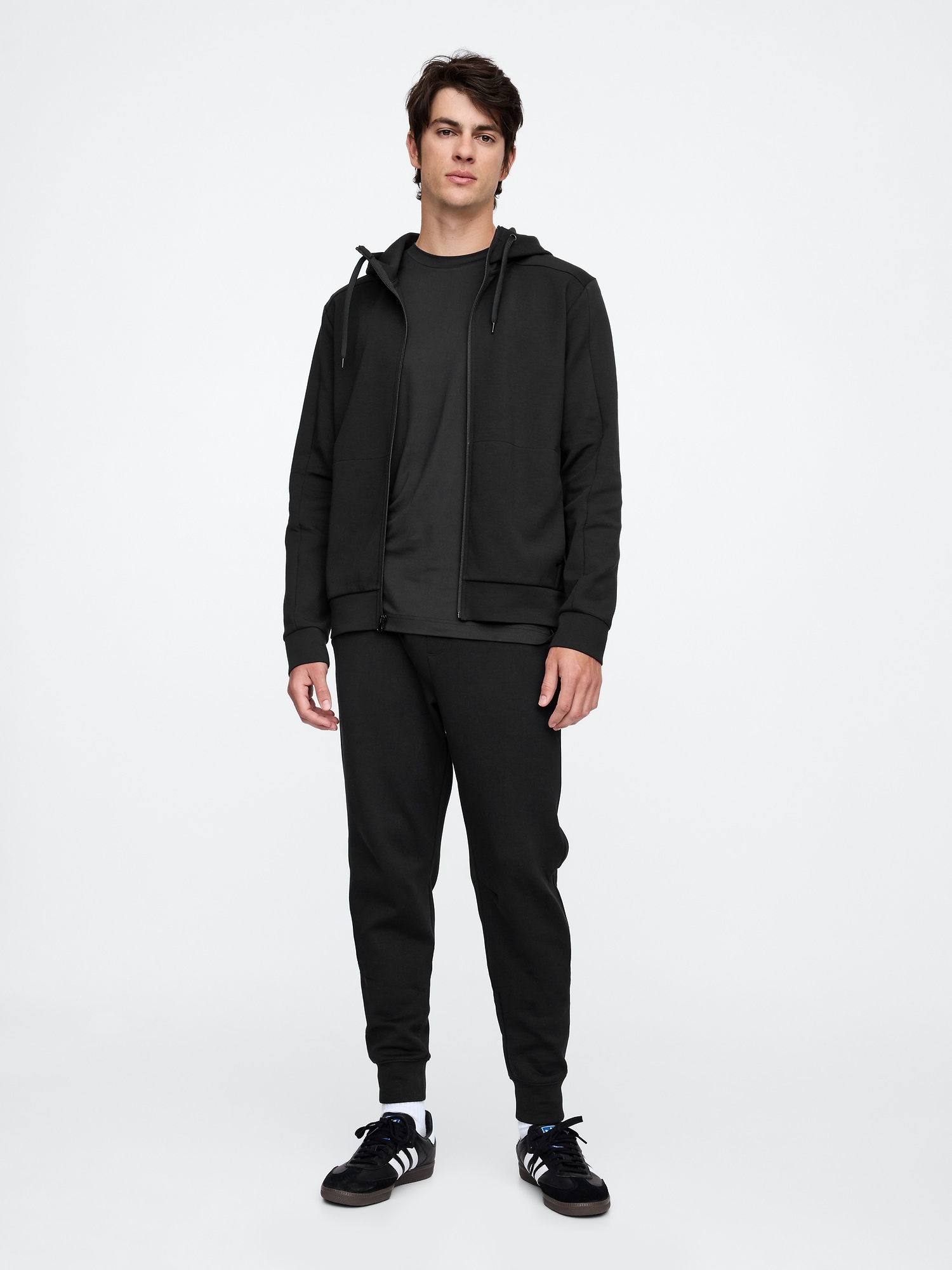 GapFit Performance Joggers