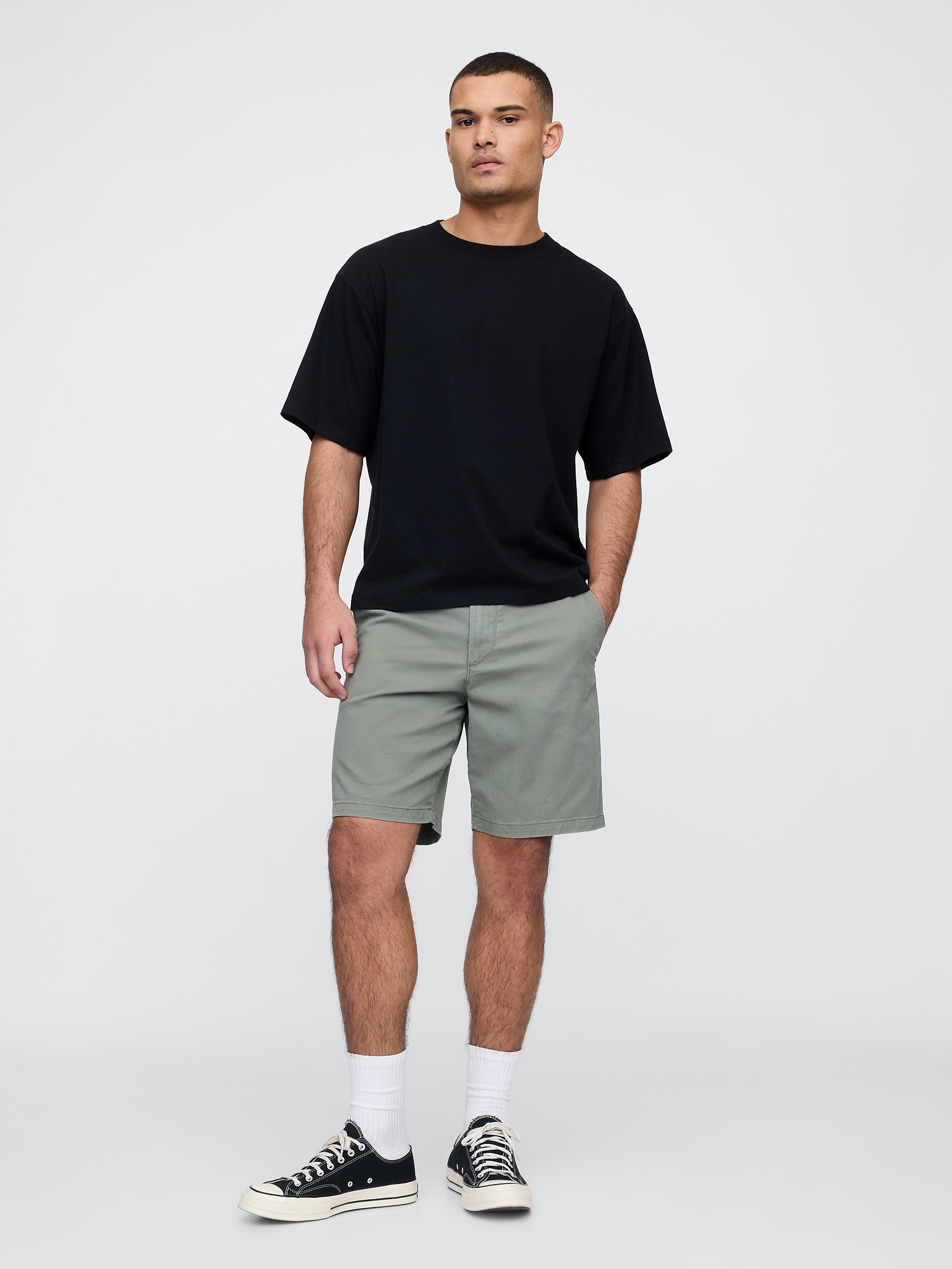 9" Essential Khaki Shorts