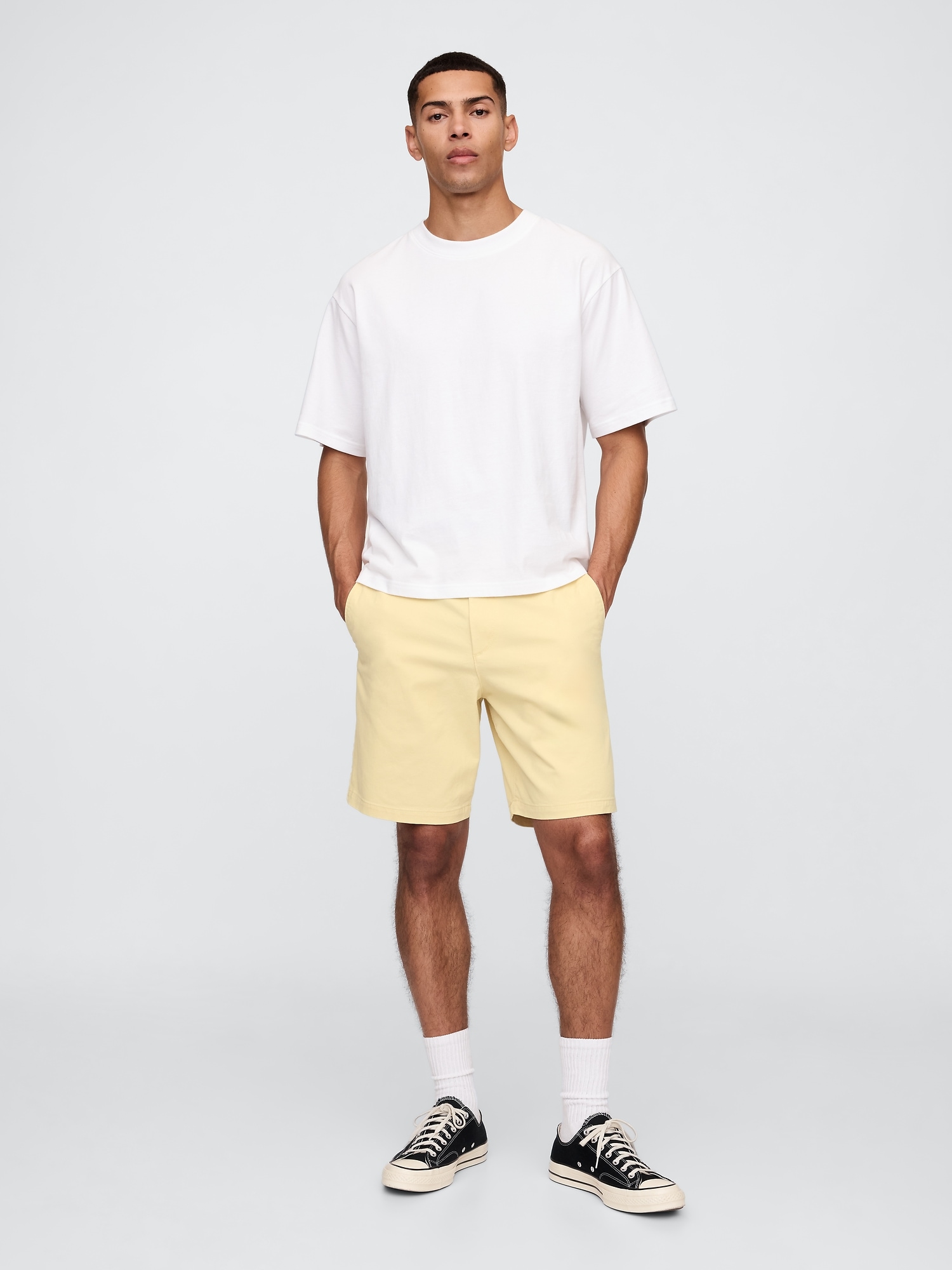 9" Essential Khaki Shorts