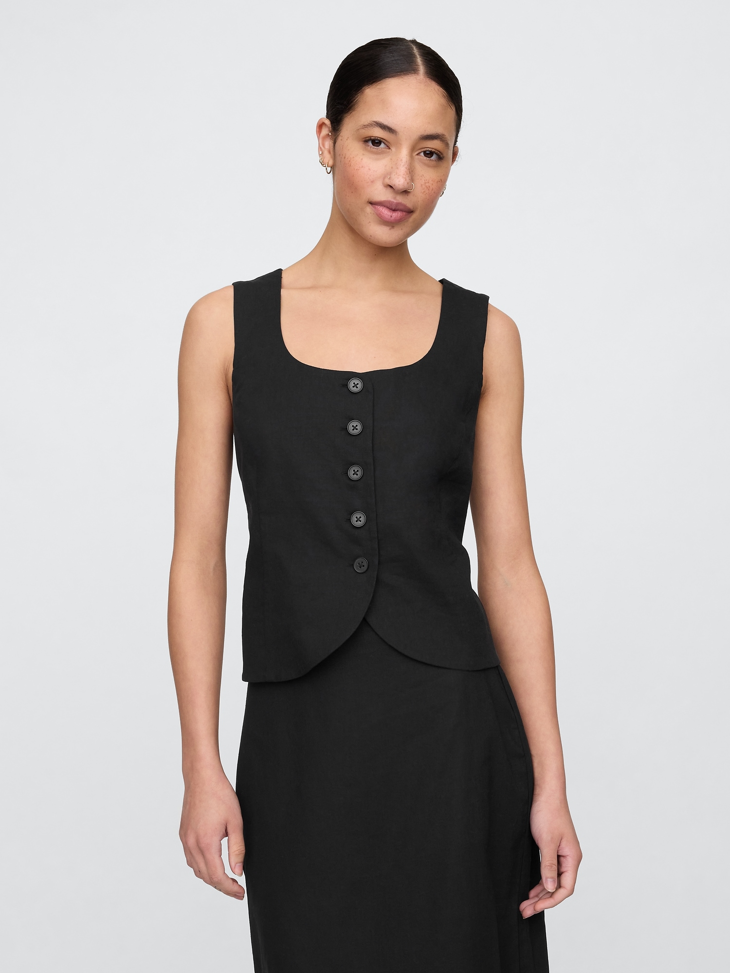 Linen-Blend Scoopneck Vest