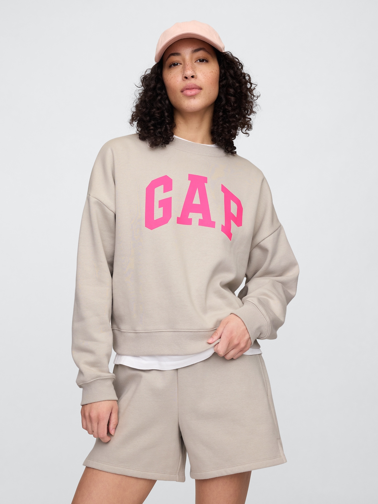 Oversized Gap Logo Sweatshirt