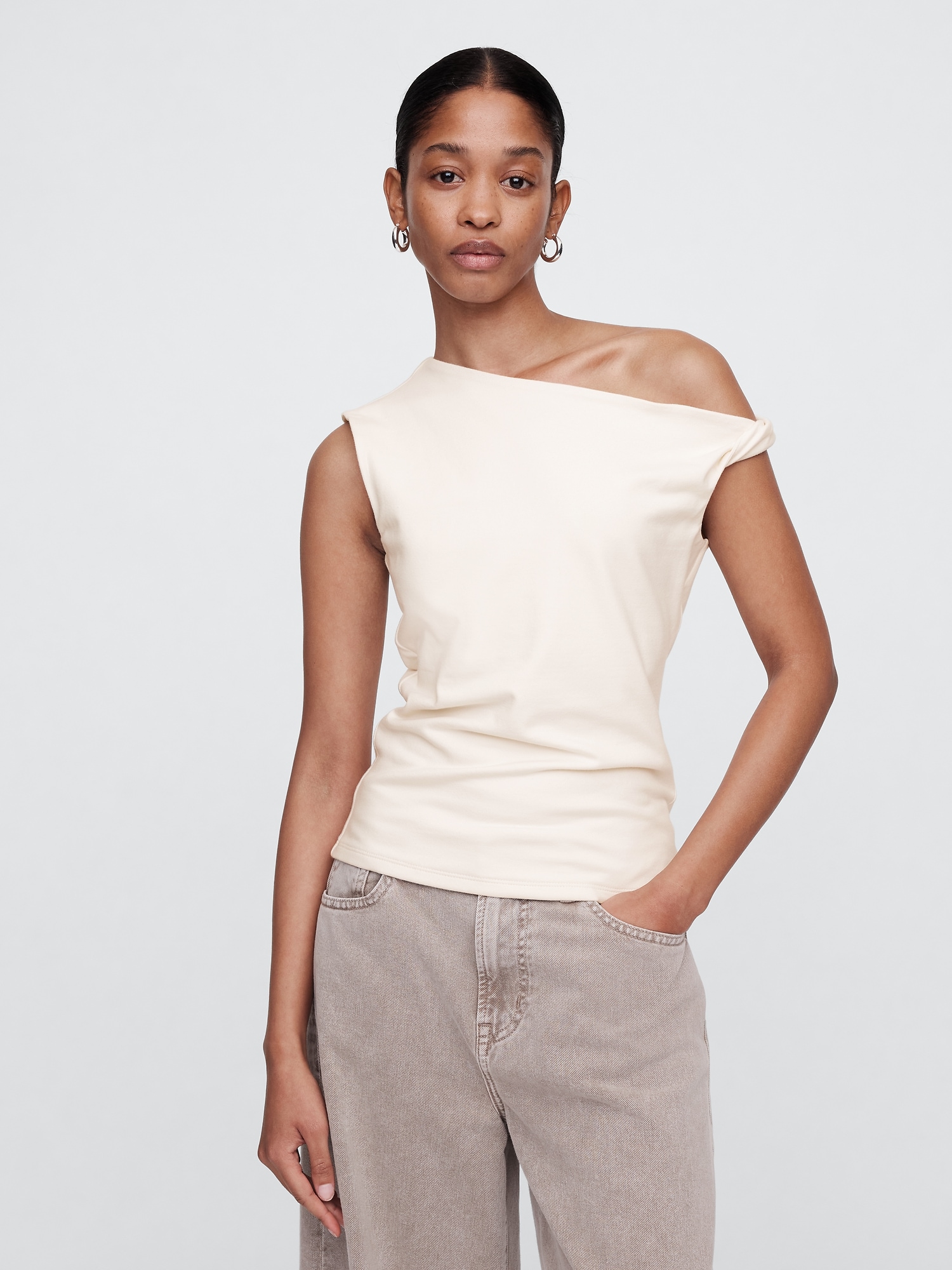 Sleeveless One-Shoulder Top