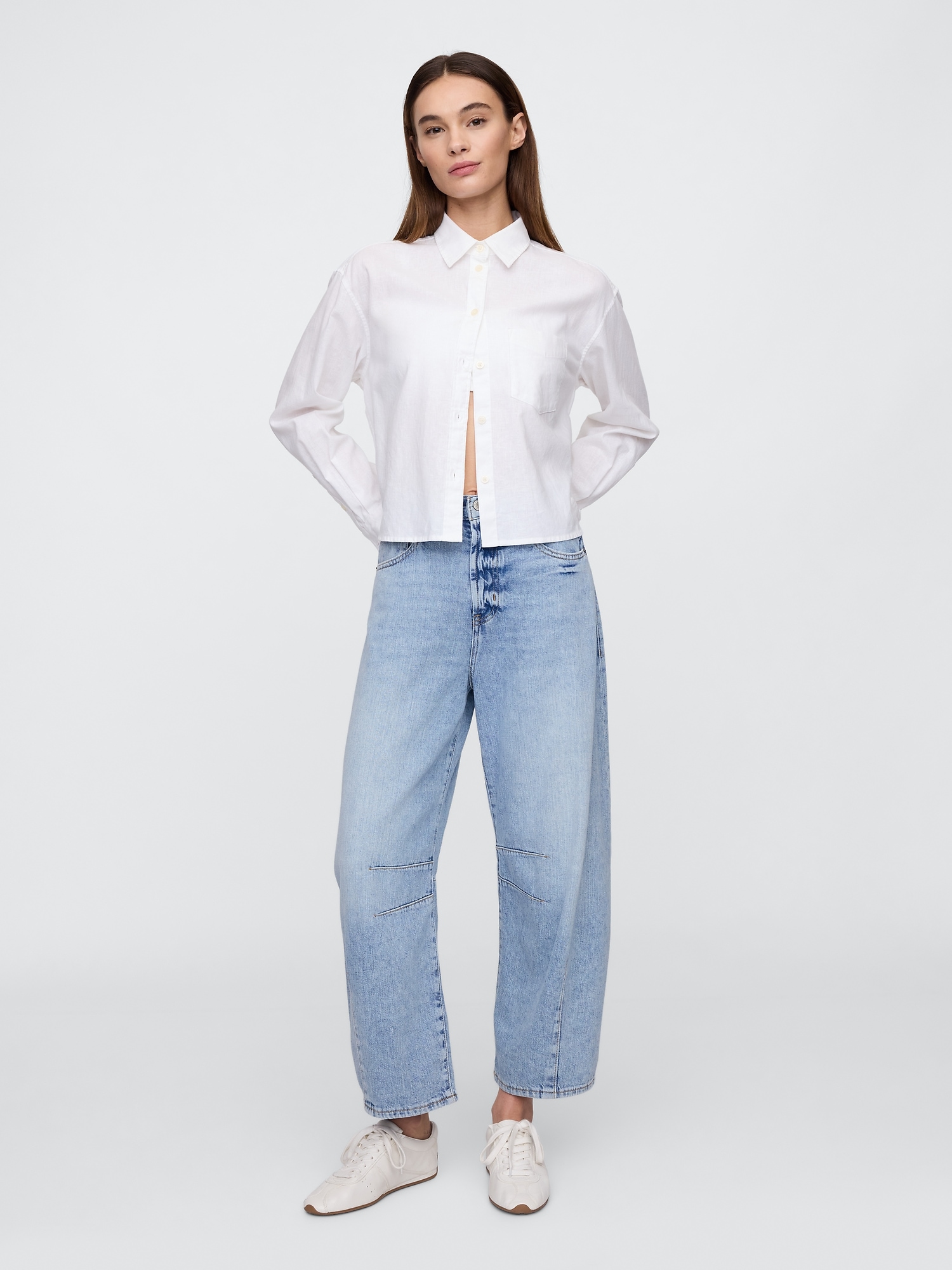 Mid Rise Horseshoe Crop Jeans